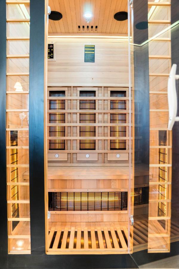Apartment Emma With Sauna ซาเกร็บ ภายนอก รูปภาพ