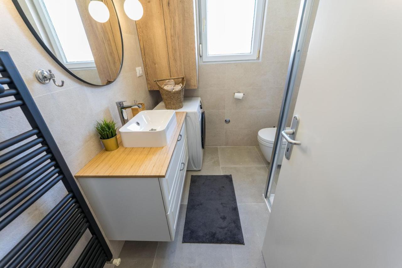 Apartment Emma With Sauna ซาเกร็บ ภายนอก รูปภาพ